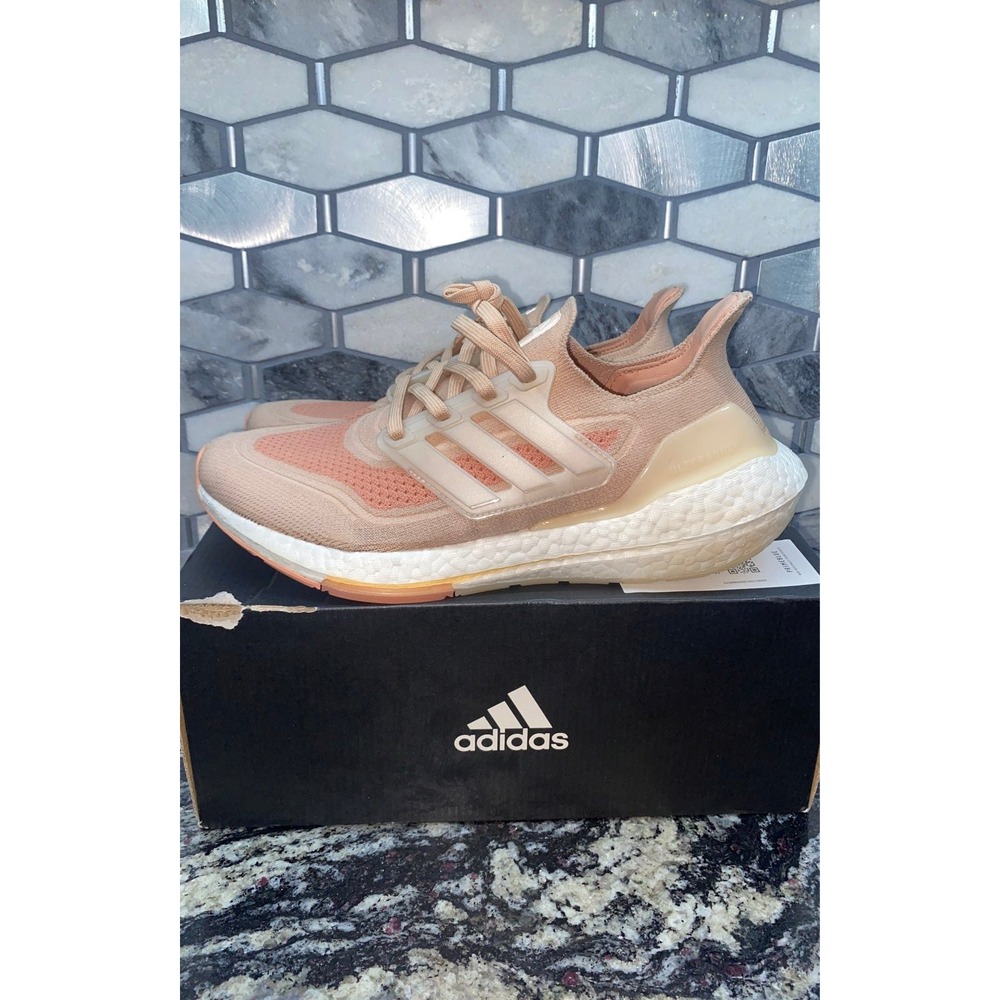Adidas Womens Ultraboost‎ 21 Running Shoes sz 9
